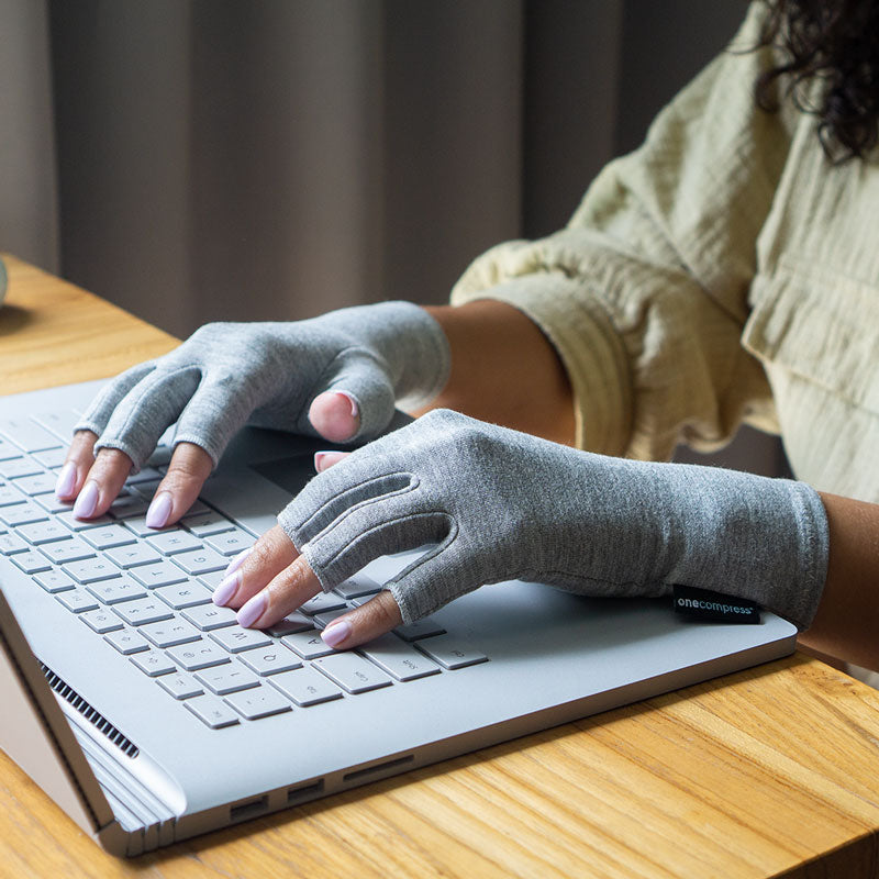 Premium One Compress™ Gloves